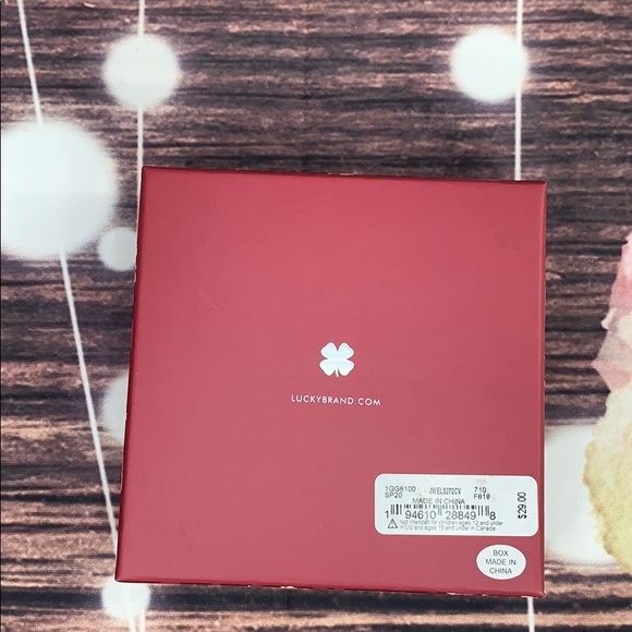 🍀New LUCKY BRAND🍀JWEL5272 GOLD TONE JEWELED OVAL - Picture 2 of 2